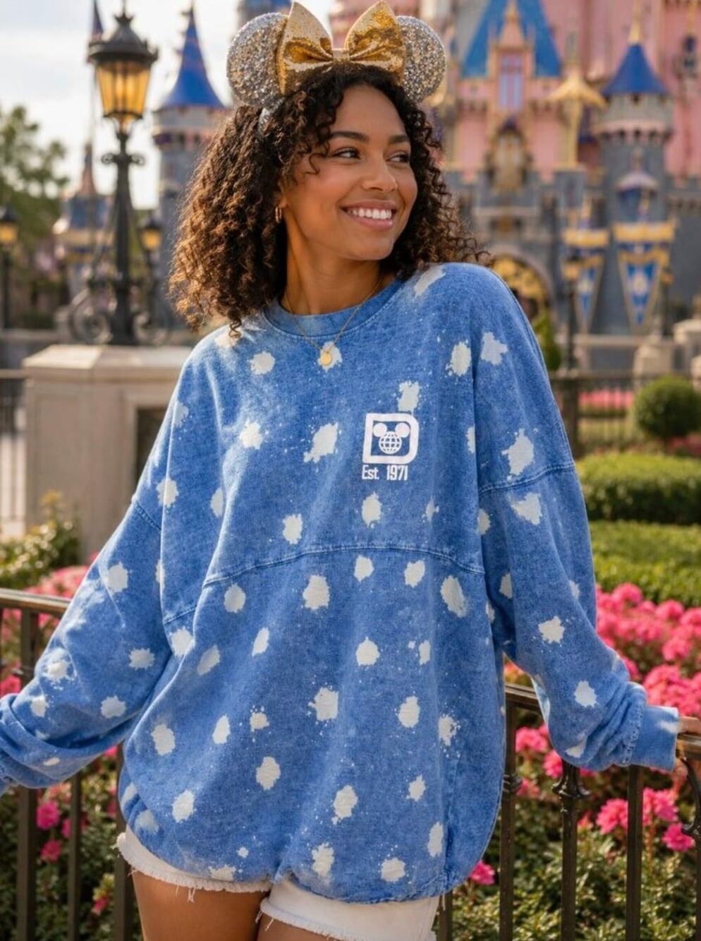 DISNEY Walt Disney World Resort Denim Bleach Spirit Jersey Size Women's Medium
